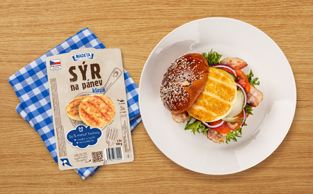 Burger so syrom na panvicu