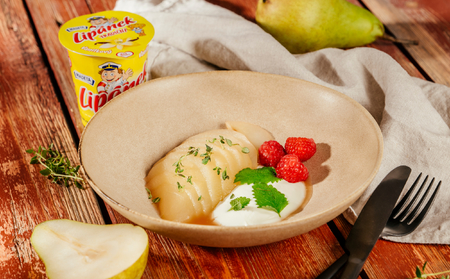 Pošírovaná hruška v nealko punči s Tradičným Lipánkom