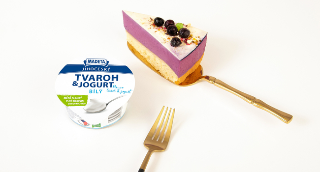 Čučoriedková torta s Tvarohom & jogurtom