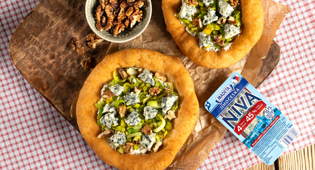 Pizza fritta s pórkom, Jihočeským žervé a Jihočeskou nivou 45%