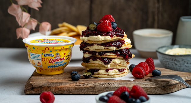 Vanilkové lievančeky s rozvarom z lesného ovocia