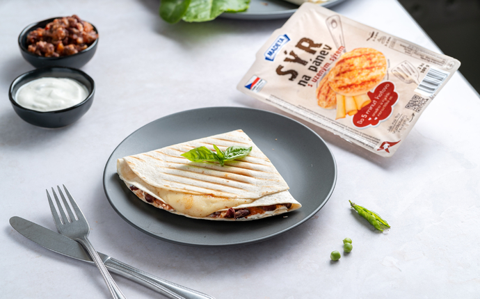 Tortilla s údeným Syrom na panvicu