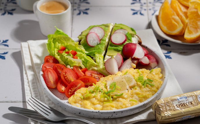 Syrečková snídaně plná bílkovin