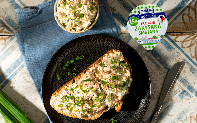 Valašská pomazánka s Jihočeskou zakysanou smetanou
