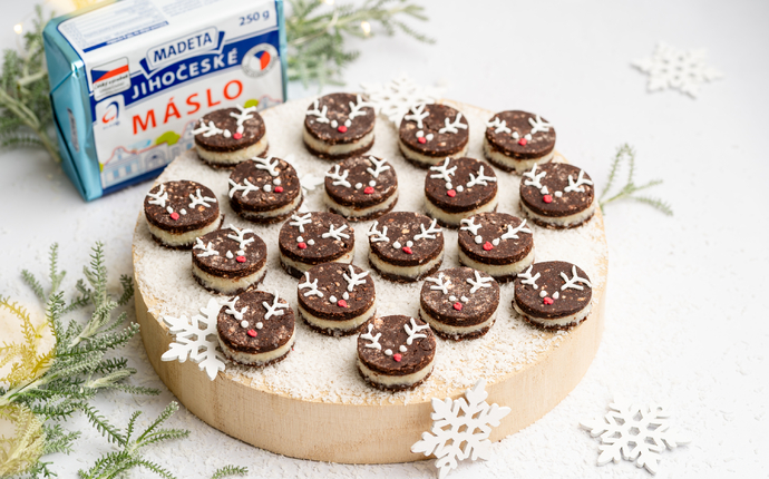 Vánoční sobci à la kokosová roláda